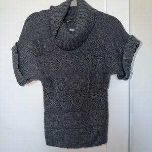 Forever 21 gray crochet short sleeve cowl neck sweater size small